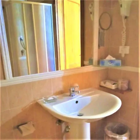 Casale Certosa 3* Pavona