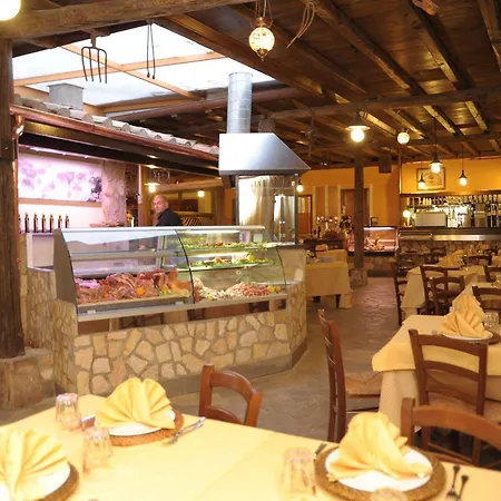 Hotell Casale Certosa