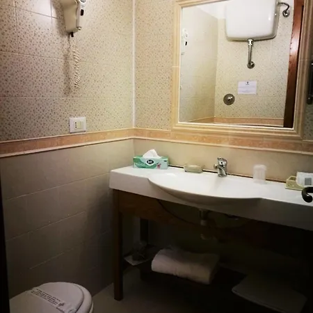 Отель Casale Certosa Pavona