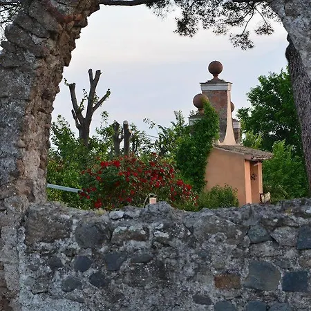 فندق Casale Certosa 3*